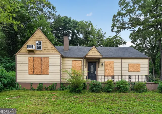 Photo 2 of Single family home for sale at 3426 Glenwood Rd, Decatur, GA 30032 | MLS# 10782218 | Listing updated on 2026-09-07