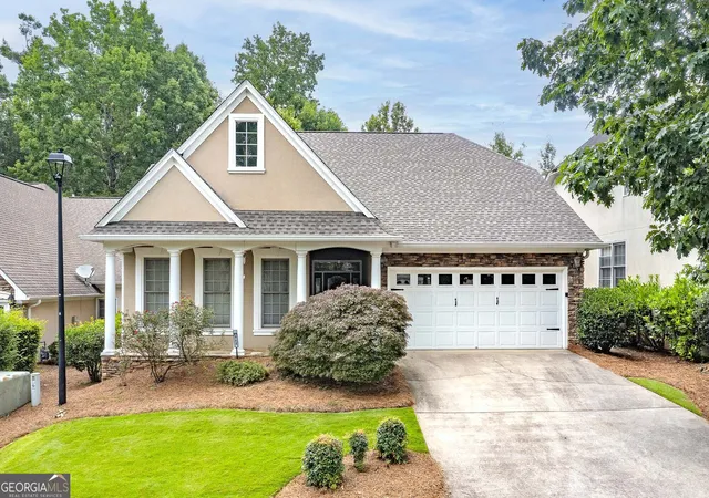 Photo 1 of Single family home for sale at 808 Chalet Hls, Mcdonough, GA 30253 | MLS# 10814057 | Listing updated on 2026-08-31