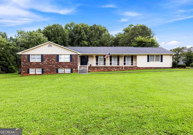 Single family home for sale at 2405 Post Oak Tritt Rd, Marietta, GA 30062 | MLS# 10811209