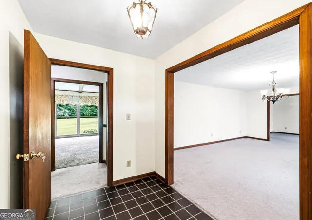 Photo 3 of Single family home for sale at 2405 Post Oak Tritt Rd, Marietta, GA 30062 | MLS# 10811209 | Listing updated on 2026-10-08