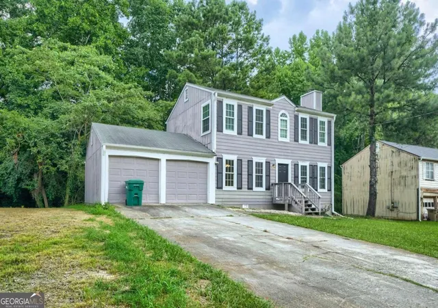 Photo 3 of Single family home for sale at 6253 Valdez Dr, Rex, GA 30273 | MLS# 10807310 | Listing updated on 2026-09-22
