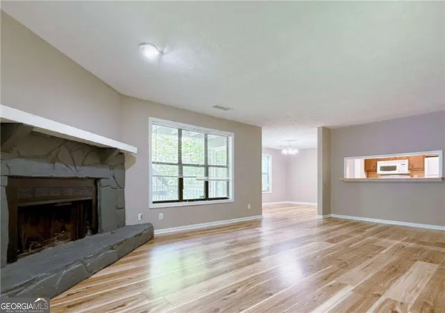 Photo 3 of Multi family home for sale at 2885 Lakemont Dr Sw, Marietta, GA 30060 | MLS# 10811111 | Listing updated on 2026-08-25