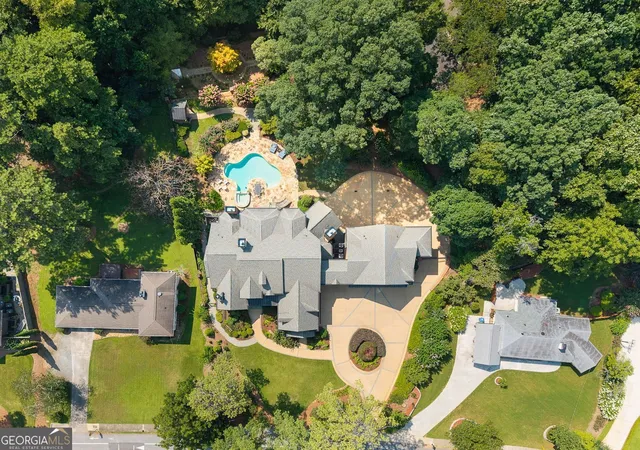 Photo 3 of Mansion for sale at 280 Old Ivy Rd Ne, Atlanta, GA 30342 | MLS# 10809139 | Listing updated on 2026-08-12
