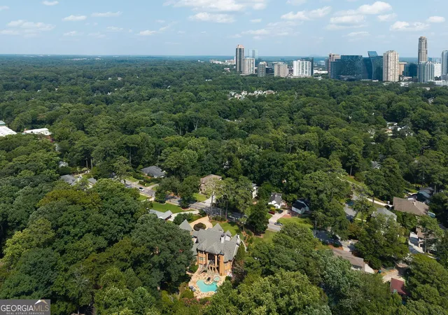 Photo 4 of Single family home for sale at 280 Old Ivy Rd NE, Atlanta, GA 30342 | MLS# 10809139 | Listing updated on 2026-10-22