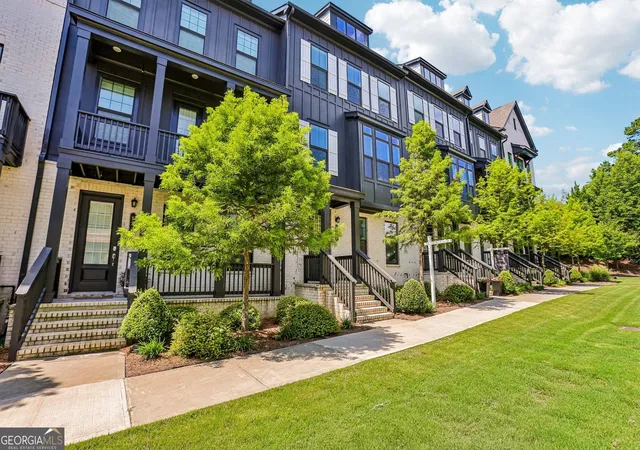 Photo 2 of Sale Pending at 933 Catamaran Ct, Alpharetta, GA 30005 | MLS# 10806023 | Listing updated on 2026-09-15