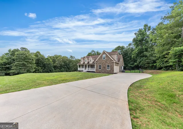 2nd image of 335 Northwoods Dr, Mount Airy, GA 30563 | MLS# 10803871