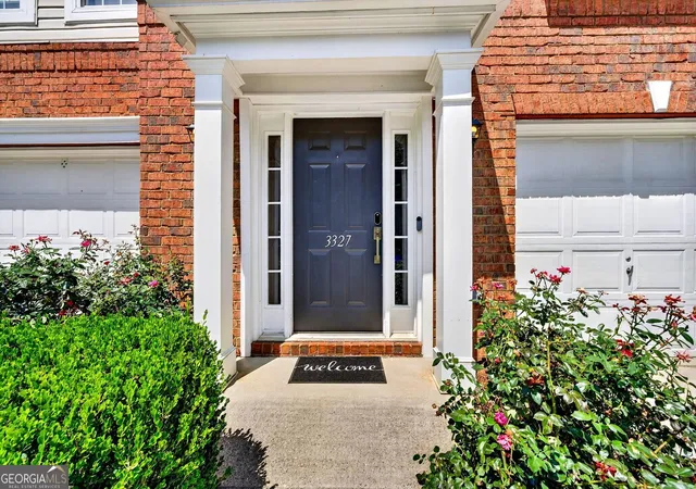 Photo 3 of Townhouse for sale at 3327 Lathenview Ct, Alpharetta, GA 30004 | MLS# 10827226 | Listing updated on 2026-09-06