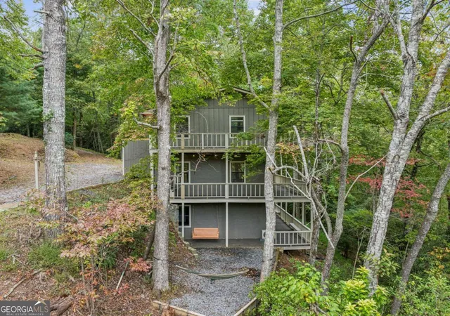 Photo 3 of Single family home for sale at 4113 White Oak Dr, Hiawassee, GA 30546 | MLS# 10806317 | Listing updated on 2026-09-12