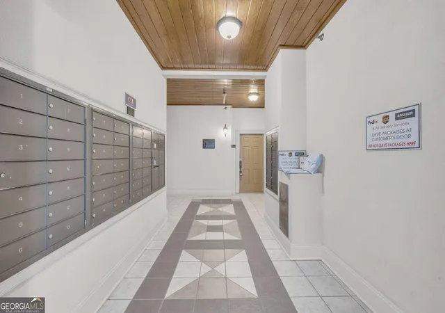 2nd image of 825 Highland Ln Ne #1207, Atlanta, GA 30306 | MLS# 10800101