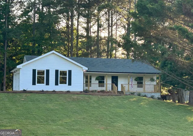 Homes for sale in Grantville, GA | 598 Beavers Rd, Grantville, GA 30220 | MLS# 10779312