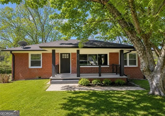 Photo 1 of Single family home for sale at 221 Napoleon Dr Sw, Atlanta, GA 30314 | MLS# 10811535 | Listing updated on 2026-08-30