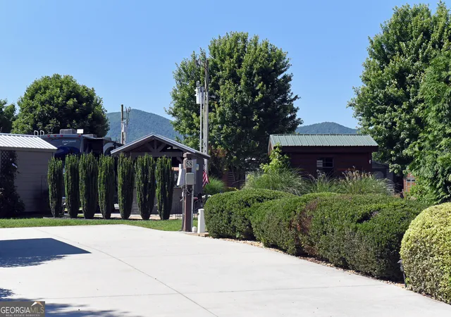 2nd image of 122 Mtn Creek Rd, Blairsville, GA 30512 | MLS# 10780340
