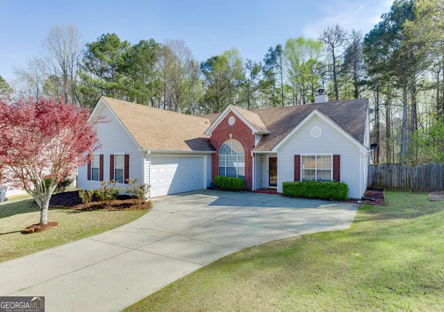Photo 2 of Single family home for sale at 2340 Heatherton Cir, Dacula, GA 30019 | MLS# 10716723 | Listing updated on 2026-08-29