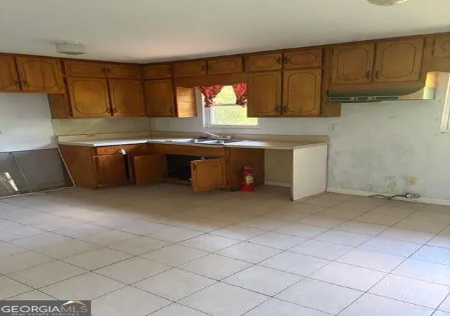 Photo 3 of Single family home for sale at 5906 Oakdale Rd, Mableton, GA 30126 | MLS# 10790543 | Listing updated on 2026-08-28