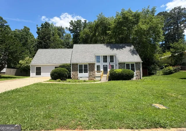 Photo 1 of Single family home for sale at 6762 Oakland Dr, Douglasville, GA 30135 | MLS# 10780179 | Listing updated on 2026-08-04
