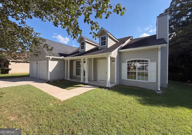 Photo 1 of Single family home for sale at 1088 Meadow Glen Cir, Fairburn, GA 30213 | MLS# 10833368 | Listing updated on 2026-09-27