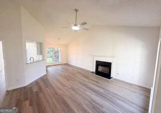 Photo 3 of Single family home for sale at 1088 Meadow Glen Cir, Fairburn, GA 30213 | MLS# 10833368 | Listing updated on 2026-09-27