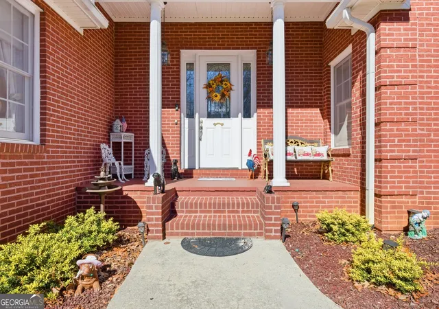 Photo 3 of Sale Pending at 149 Tall Oaks Dr, Alto, GA 30510 | MLS# 10827306 | Listing updated on 2026-09-15