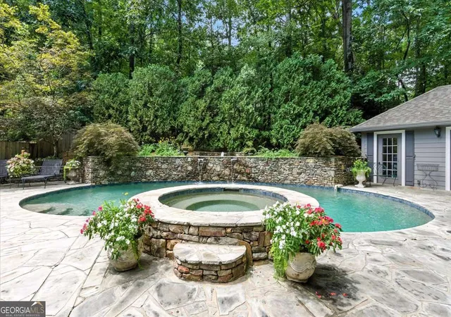 Photo 2 of Single family home for sale at 8 Saddle Trl Se, Rome, GA 30161 | MLS# 10828851 | Listing updated on 2026-09-02
