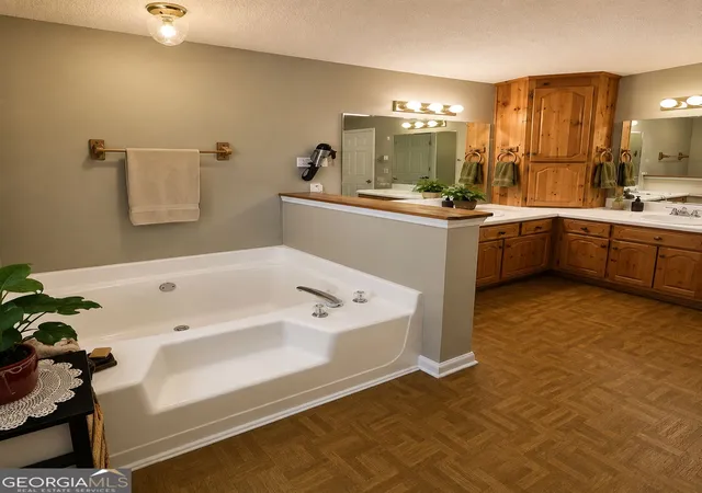 Photo 4 of Single family home for sale at 453 Turnberry Dr, Hiram, GA 30141 | MLS# 10814482 | Listing updated on 2026-08-27
