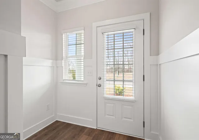 Photo 3 of Sale Pending at 5577 Keswick Dr, Flowery Branch, GA 30542 | MLS# 10725408 | Listing updated on 2026-05-01