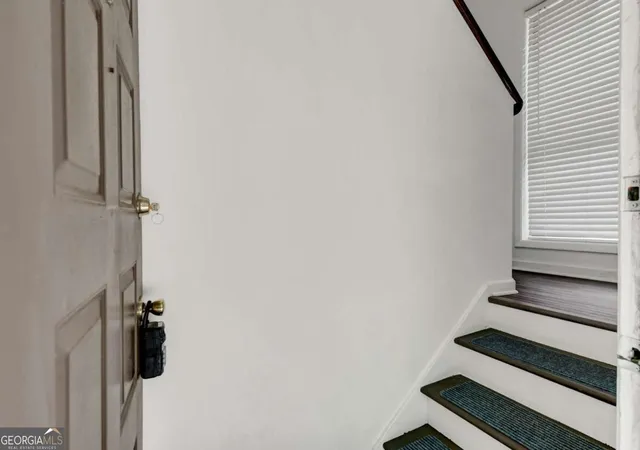 Photo 3 of Condo for sale at 1301 Cumberland Ct, Smyrna, GA 30080 | MLS# 10804471 | Listing updated on 2026-08-27