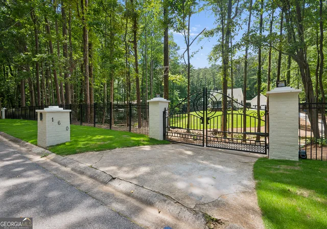 Homes for sale in Fayetteville, GA | 160 Wills Wy, Fayetteville, GA 30214 | MLS# 10804053