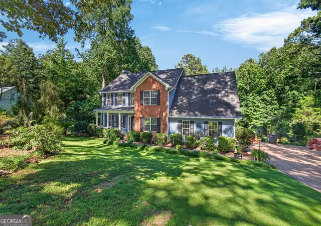 Homes for sale in Lagrange, GA | 117 Brookwood Dr, Lagrange, GA 30240 | MLS# 10793880