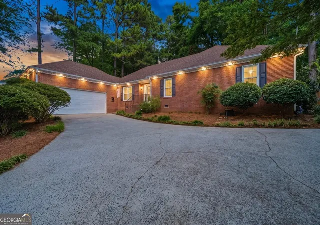 3rd image of 2032 Signal Ridge Chase, Kennesaw, GA 30152 | MLS# 10804581