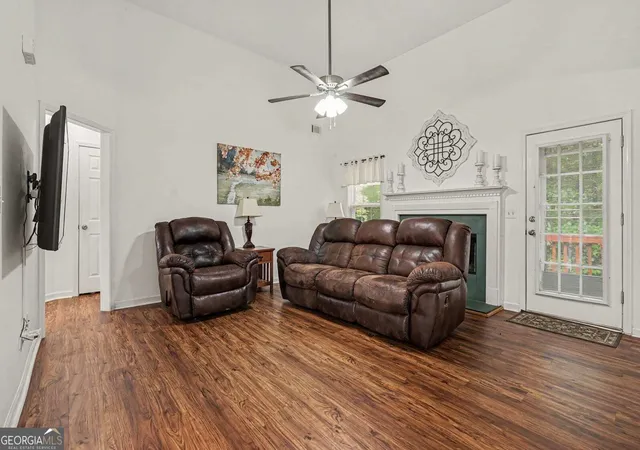 Photo 3 of Single family home for sale at 352 Academy Woods Dr, Jefferson, GA 30549 | MLS# 10822685 | Listing updated on 2026-10-07