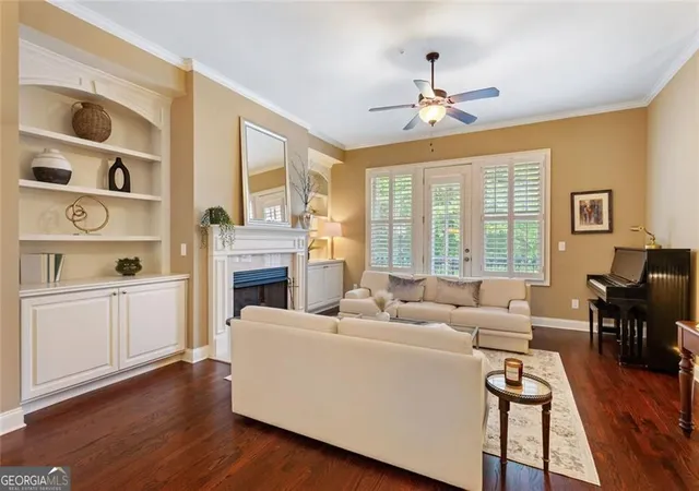 3rd image of 4087 Thorndale Ln, Smyrna, GA 30080 | MLS# 10820302