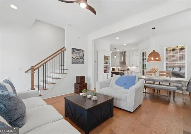 Photo 4 of Townhouse for sale at 2010 Cottonwood Ln, Woodstock, GA 30188 | MLS# 10821941 | Listing updated on 2026-09-19