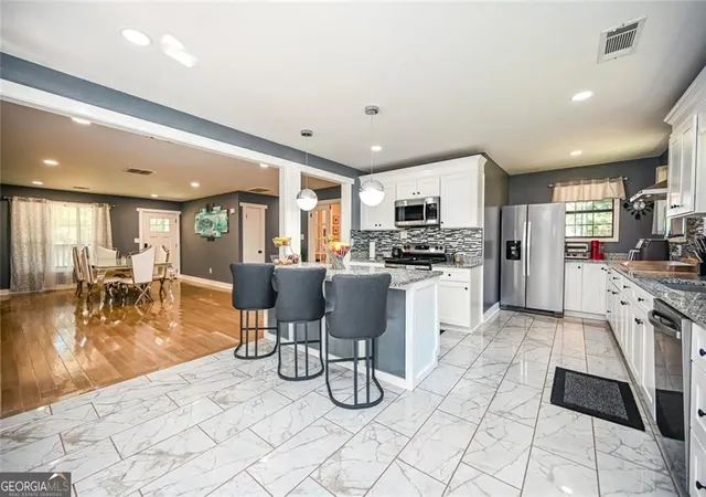 Photo 3 of Single family home for sale at 727 Tanners Bridge Cir, Bethlehem, GA 30620 | MLS# 10833168 | Listing updated on 2026-09-28