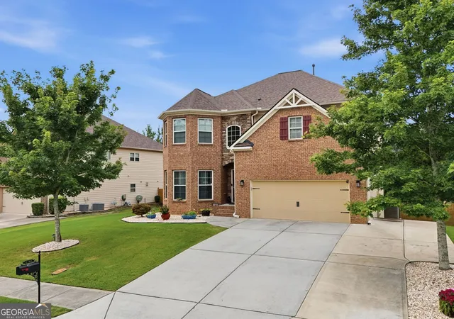 Photo 4 of Single family home for sale at 2180 Cain Cmns Dr, Dacula, GA 30019 | MLS# 10809284 | Listing updated on 2026-09-04
