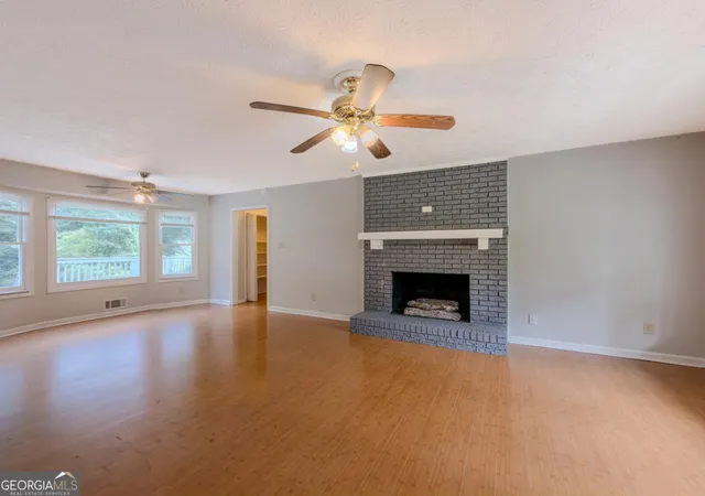 Photo 2 of Single family home for sale at 2050 Abington Ln, Snellville, GA 30078 | MLS# 10825961 | Listing updated on 2026-09-02