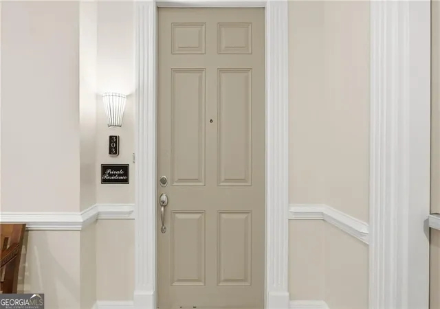 Listing Photo 5 - Condo for sale in building located at 4955 Ivy Ridge Dr SE, Smyrna, GA 30339 - Unit #303