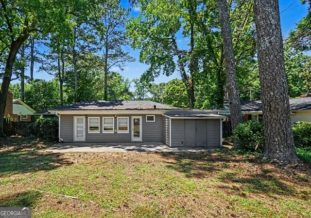 Photo 2 of Sale Pending at 533 Robin Ln Se, Marietta, GA 30067 | MLS# 10782280 | Listing updated on 2026-09-18