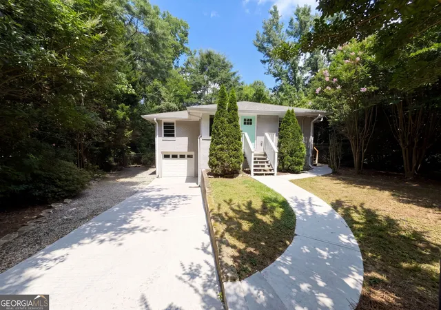 Homes for sale in Brookhaven, GA | 2336 Nesbitt Dr Ne, Brookhaven, GA 30319 | MLS# 10799378