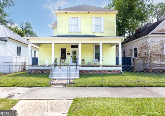 Photo 1 of Single family home for sale at 608 Ware St, Waycross, GA 31503 | MLS# 10804032 | Listing updated on 2026-08-16