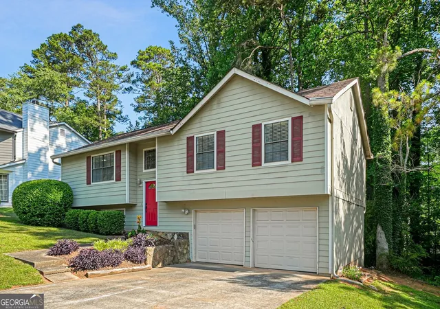 Photo 3 of Single family home for sale at 4461 Creek Frd Tr, Duluth, GA 30096 | MLS# 10770015 | Listing updated on 2026-09-17