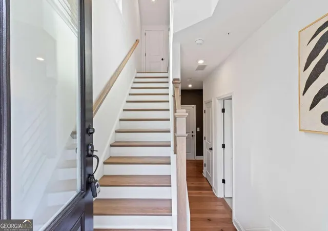 Photo 3 of Sale Pending at 2580 Astaire Ct, Atlanta, GA 30318 | MLS# 10641189 | Listing updated on 2026-08-14