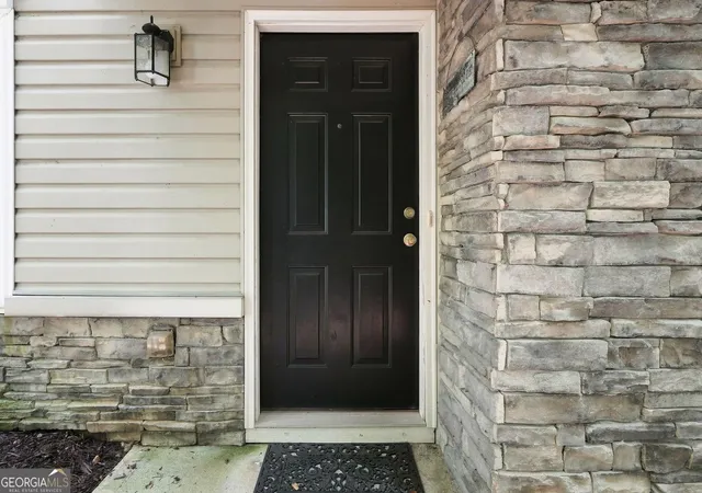 Photo 2 of Single family home for sale at 337 W Oaks Trl, Woodstock, GA 30188 | MLS# 10828554 | Listing updated on 2026-09-20