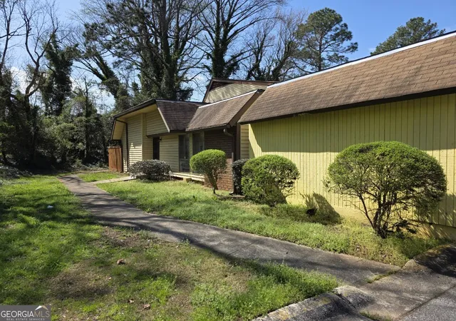 2nd image of 3183 Nectarine Cir, Decatur, GA 30034 | MLS# 10813819