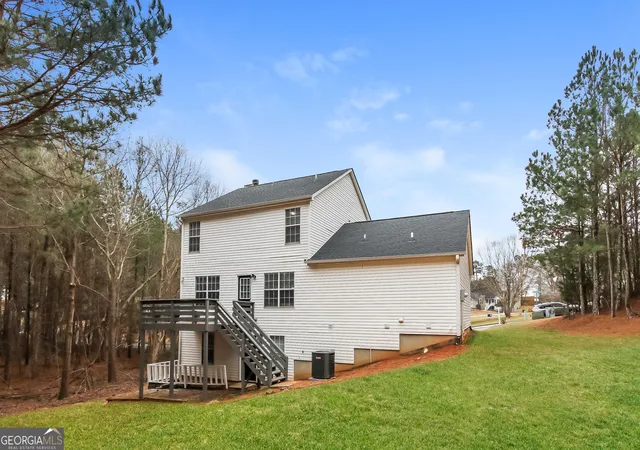 Photo 2 of Single family home for sale at 1380 Timber Walk Dr, Loganville, GA 30052 | MLS# 10766268 | Listing updated on 2026-10-02
