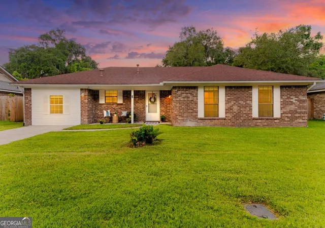 Photo 2 of Single family home for sale at 3 Mulberry Ct, Savannah, GA 31406 | MLS# 10798111 | Listing updated on 2026-08-30