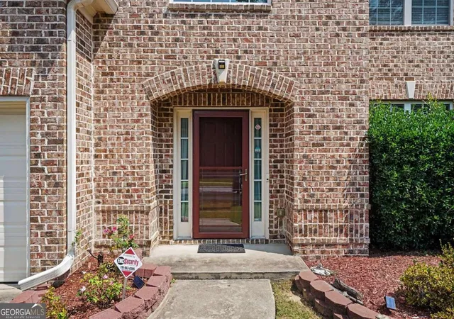 Photo 2 of Single family home for sale at 542 Simonton Rdg, Lawrenceville, GA 30045 | MLS# 10817042 | Listing updated on 2026-09-17