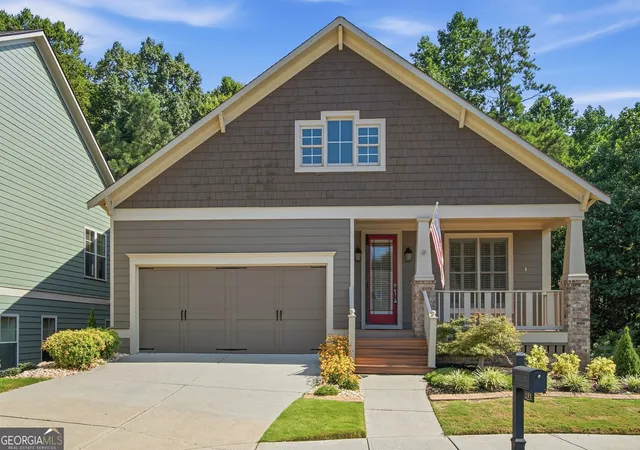 1st image of 125 Chestnut Dr, Canton, GA 30114 | MLS# 10826102