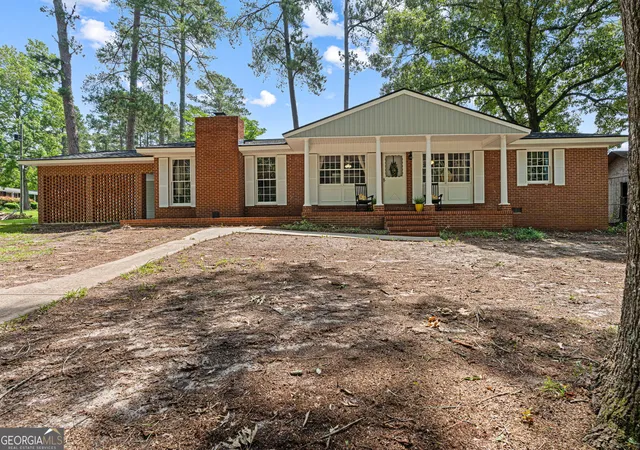 Photo 4 of Single family home for sale at 316 Terrell St, Warner Robins, GA 31088 | MLS# 10830721 | Listing updated on 2026-09-04