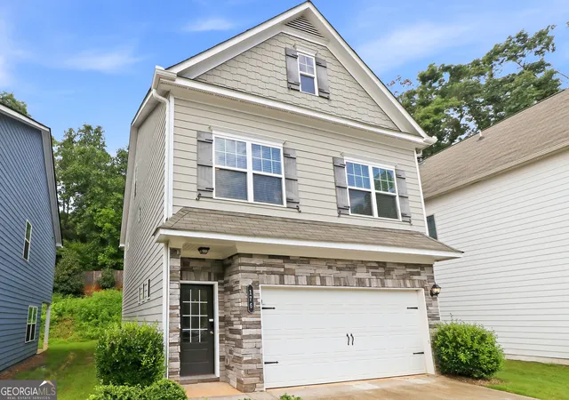 Photo 2 of Single family home for sale at 176 Bryon Ln, Acworth, GA 30102 | MLS# 10836449 | Listing updated on 2026-09-15