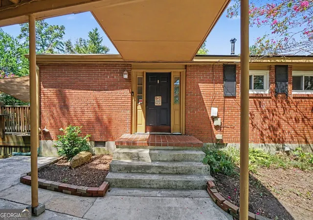 Photo 3 of Single family home for sale at 5089 Fairmont Rd Se, Smyrna, GA 30082 | MLS# 10830317 | Listing updated on 2026-09-04
